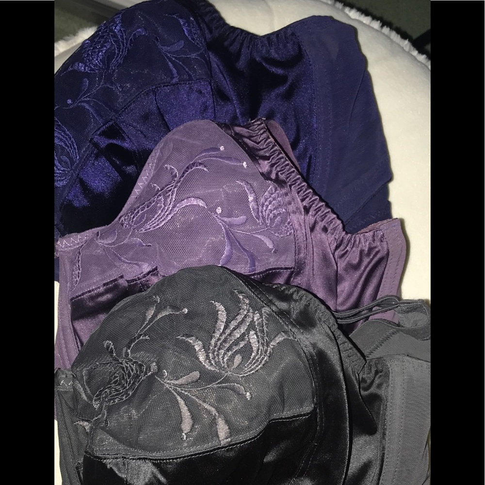 Elegant Elomi Bras - Nearly New - Size 40I